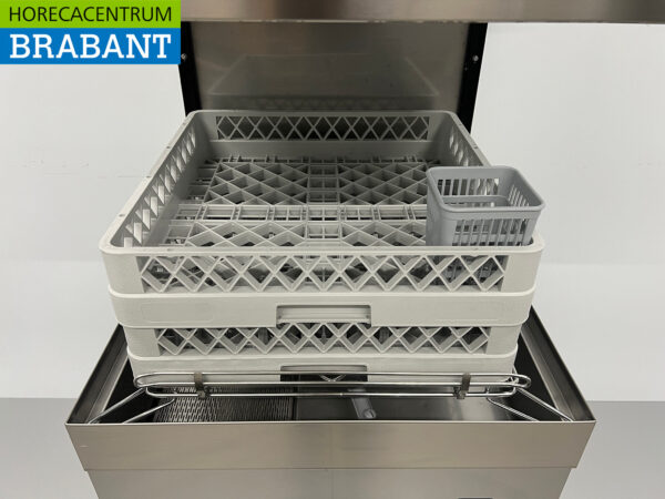 Stainless steel Adler ECO Slide-through dishwasher 400V Catering - Image 4