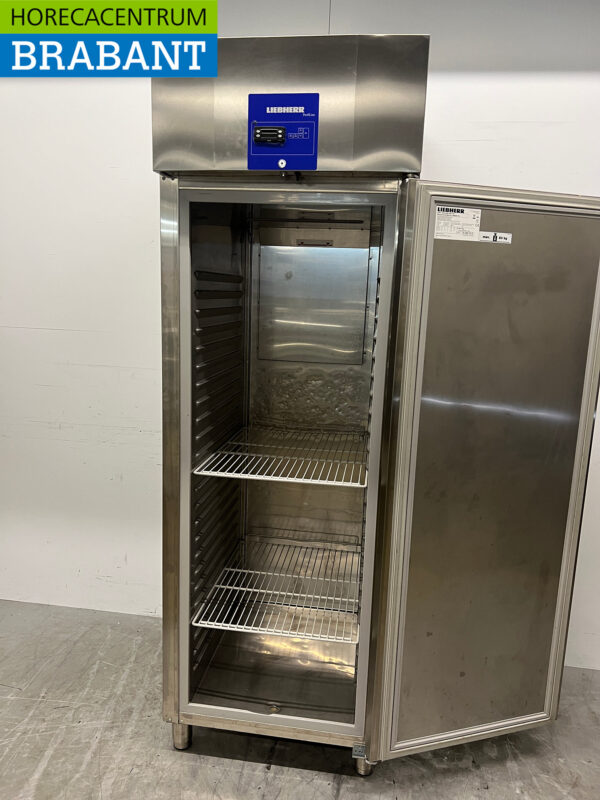 Stainless steel Liebherr refrigerator 601 liters 230V Horeca - Image 4