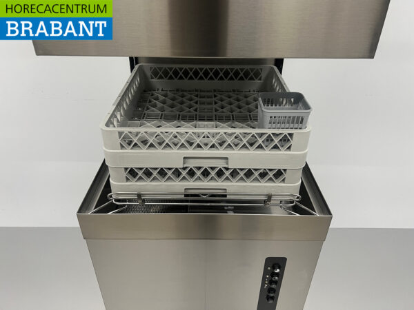 Stainless steel Adler ECO Sliding dishwasher with drain pump and water softener 400V Catering - Image 4