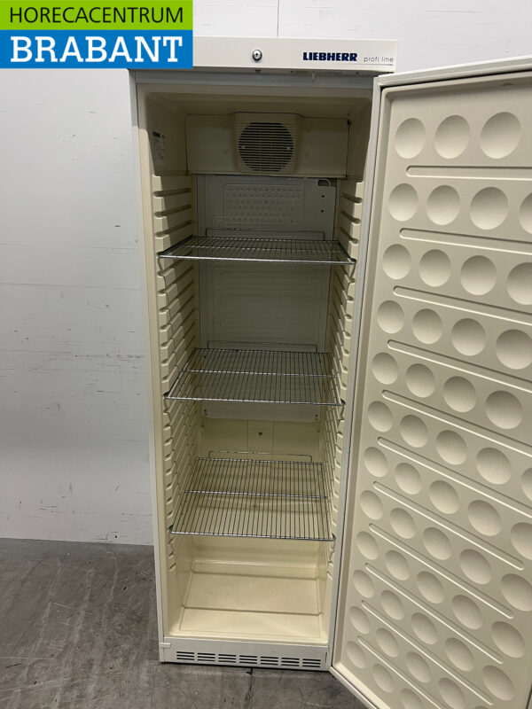 Liebherr Refrigeration 421 liters 230V Horeca - Image 4