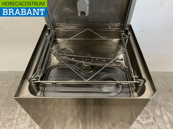 Stainless steel Zanussi Sliding dishwasher 400V Catering - Image 4