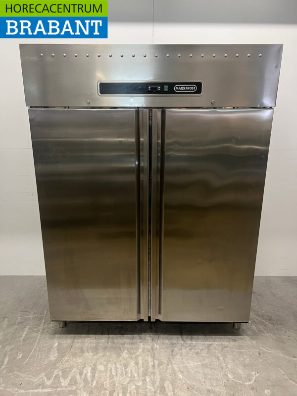 Stainless steel Maxxfrost Double door Refrigerator 1300 liters 230V Catering