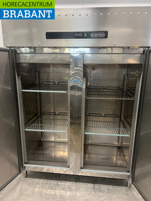 Stainless steel Maxxfrost Double door Refrigerator 1300 liters 230V Catering - Image 4
