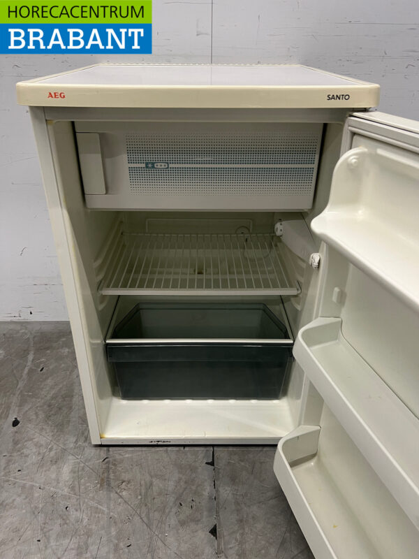 AEG Table Top Refrigerator with Freezer 146 liters 230V Catering - Image 4
