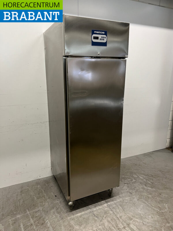 Stainless steel Metos Single Door Freezer 617 liters 230V Catering - Image 3