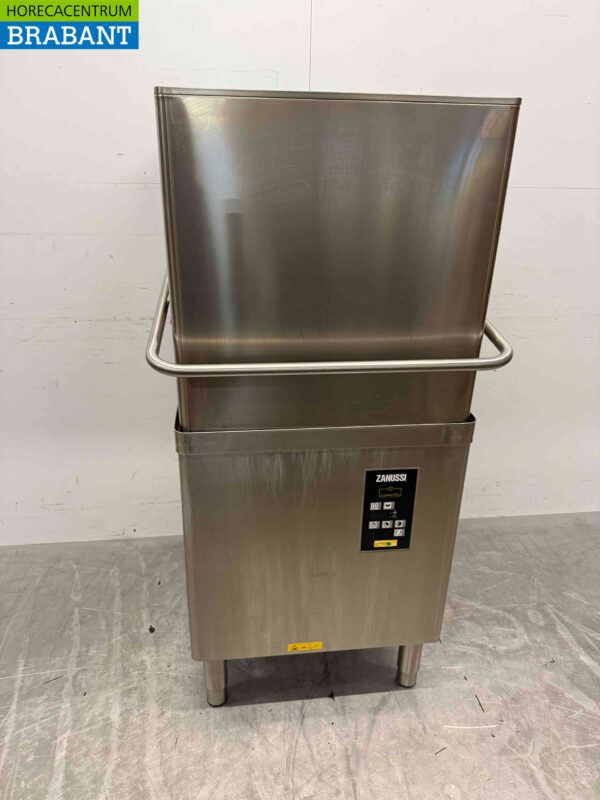 Stainless steel Zanussi ZHTAI Sliding dishwasher 400V Catering