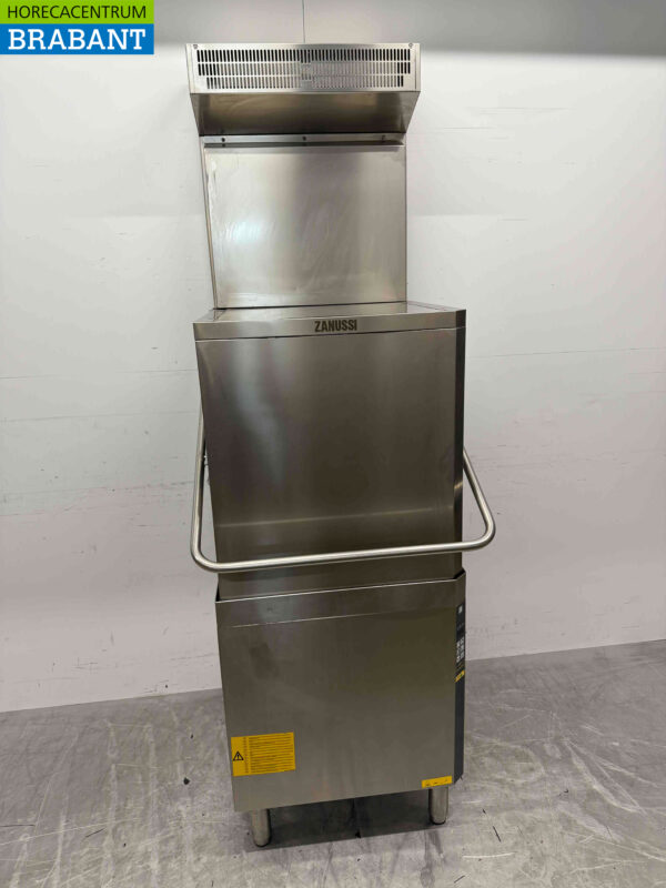 Stainless steel Zanussi ZHT8IELG Sliding dishwasher Heat Recovery 400V Catering