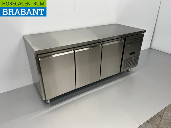 Stainless steel HCB Refrigerated Workbench 3 doors 179,5 cm 230V Horeca - Image 2
