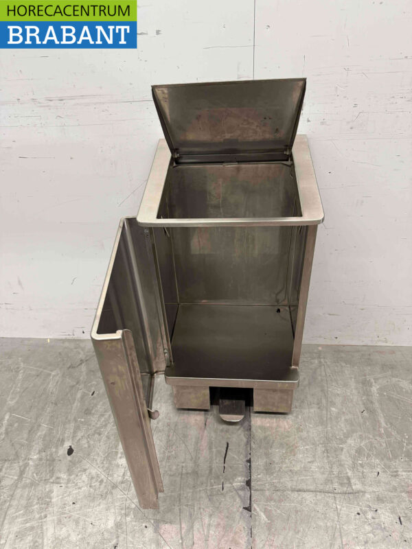 Stainless steel Nayati trash can with foot control 60 liters Catering - Image 5