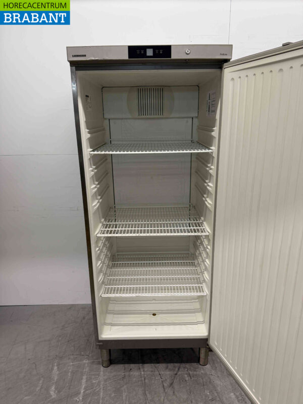 Liebherr stainless steel Refrigerator 586 liters 230V Horeca - Image 4