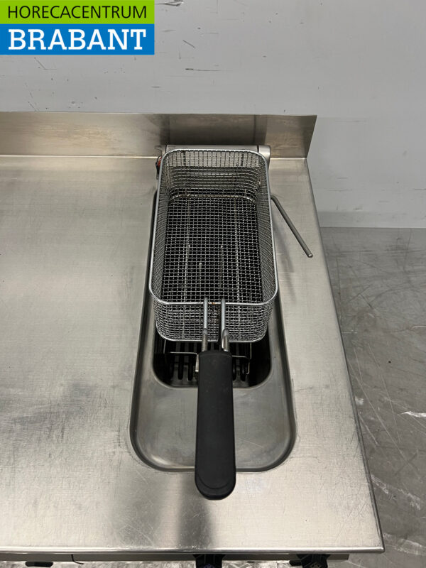 Stainless steel MKN Baking line Electric stove with griddle and fryer 170 cm 400V Horeca - Image 6