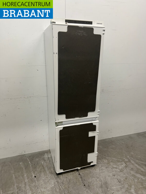Samsung Built-in Refrigerator-Freezer 267 liters 230V (kopie) - Image 3