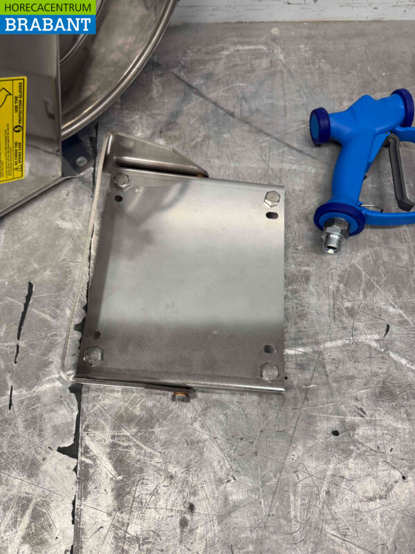 Stainless steel Hose Reel including 10 meter hose and cleaning gun Horeca - Image 3