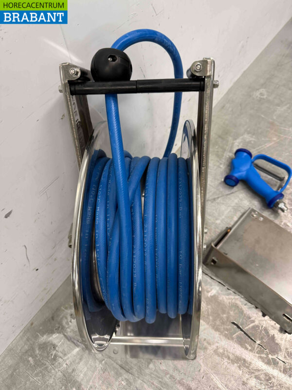 Stainless steel Hose Reel including 10 meter hose and cleaning gun Horeca - Image 5
