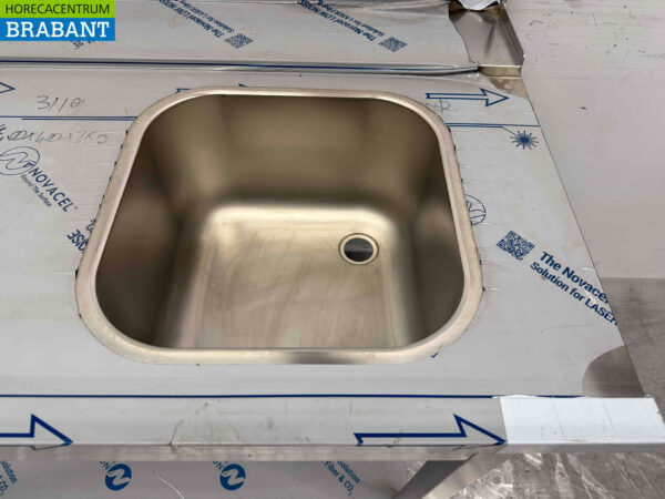 Stainless steel feeding table tbv pass through dishwasher 120 cm Horeca - Image 4