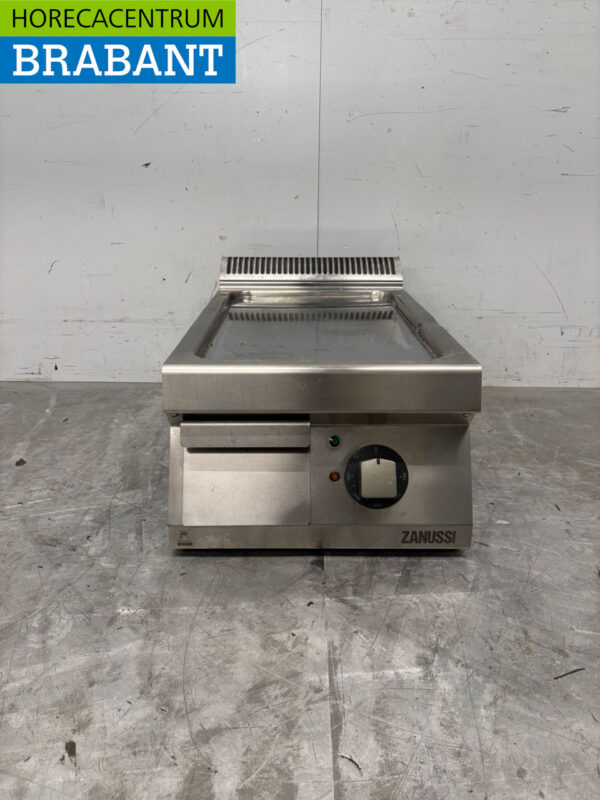 Stainless steel Zanussi Griddle Smooth griddle 40 cm 400V Horeca