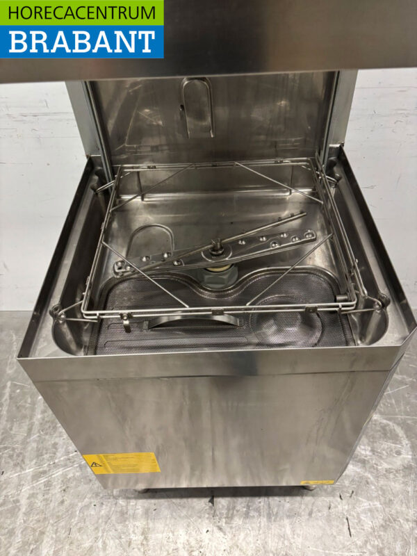 Stainless steel Zanussi ZHT8 Sliding dishwasher 400V Catering - Image 5
