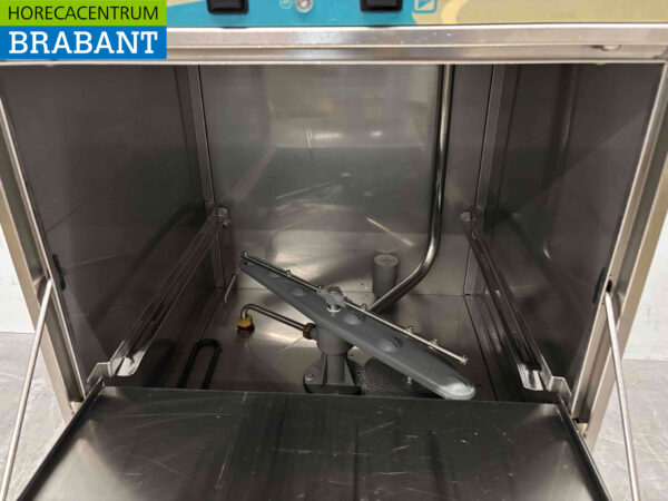 Stainless steel Saro Dishwasher 400V Catering - Image 4