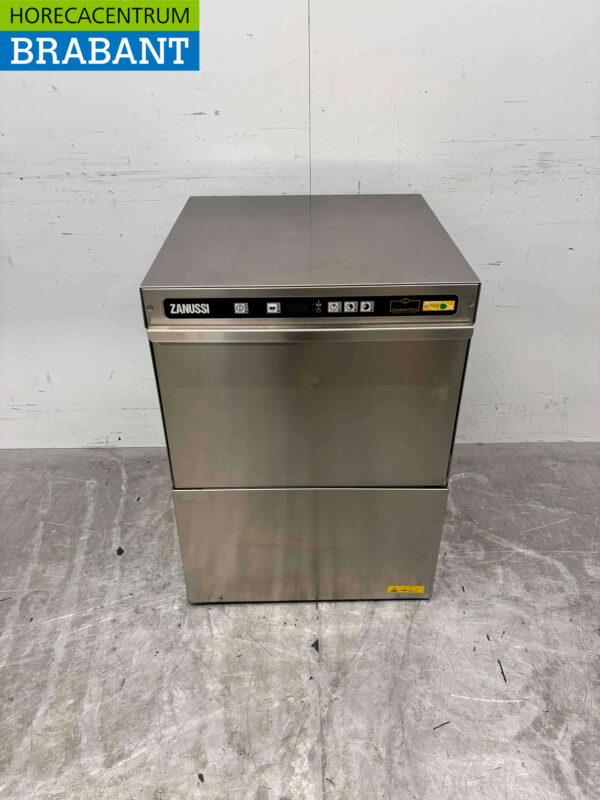 Stainless steel Zanussi Zuca3 Dishwasher Dishwasher Front Loading 230V Horeca