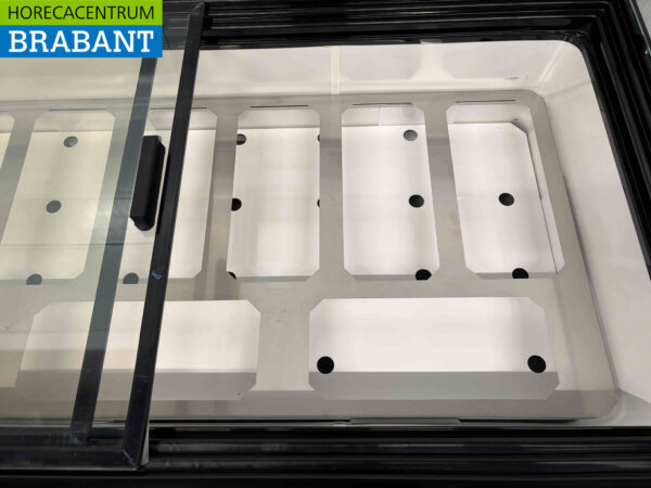 Mobile Combisteel Tenerife Scoop ice cream display case 10 trays 230V Horeca - Image 5