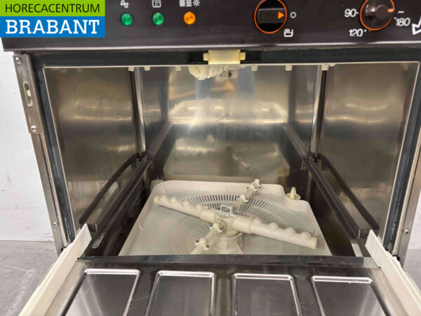 Stainless steel Zanussi 520 Dishwasher Dishwasher Front Loader 230V Catering - Image 5