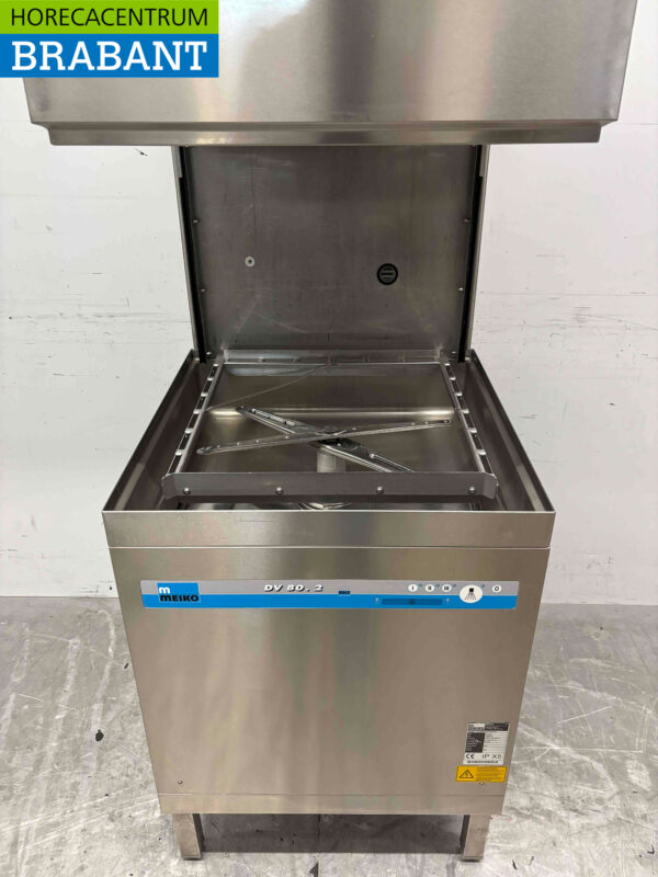 Stainless steel Meiko DV80.2 Sliding dishwasher 400V Catering - Image 4