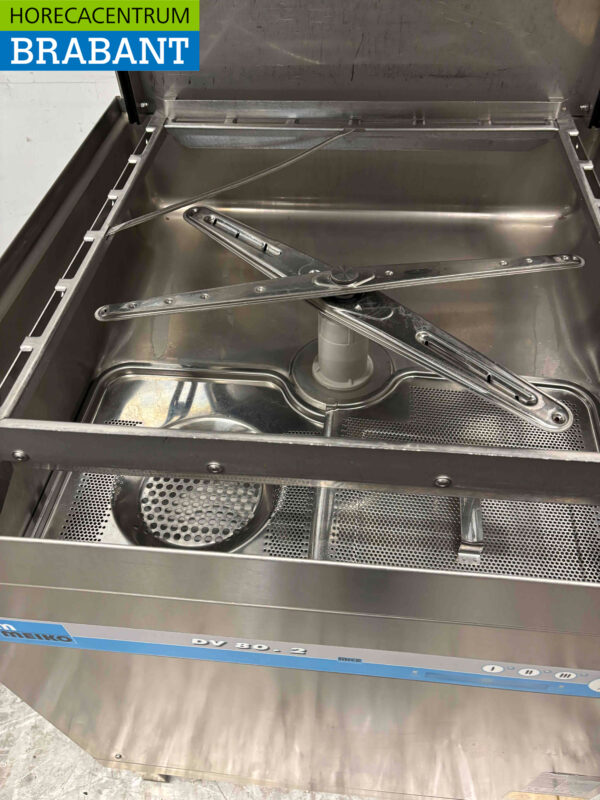 Stainless steel Meiko DV80.2 Sliding dishwasher 400V Catering - Image 5