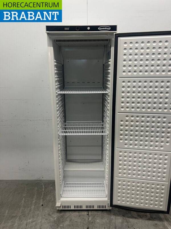 Combisteel Refrigerator Cooling 350 liters 230V Horeca - Image 4
