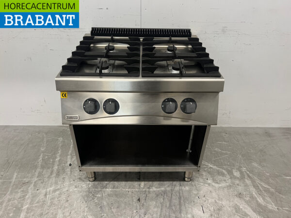 Stainless steel Zanussi 4 burner stove Natural gas Catering