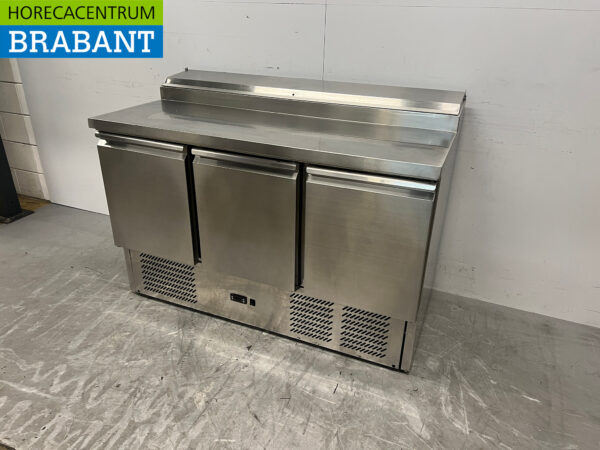 Stainless steel Amitek Saladette Refrigerated Workbench 8 x 1/6 GN 230V Horeca - Image 2