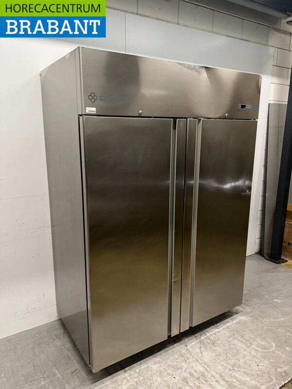 Stainless steel Coldline Double Door Freezer 1400 liters 230V Horeca - Image 3