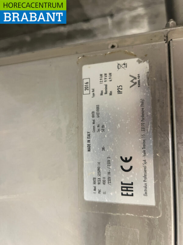 Stainless steel Zanussi Sliding dishwasher 400V Catering - Image 7