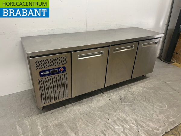 Stainless steel Diamond Refrigerated Workbench 3 doors 202 cm 230V Catering - Image 2
