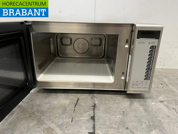 Stainless steel Sharp R-15AT Microwave 28 liters 230V Catering - Image 4