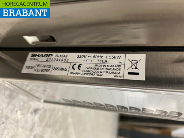 Stainless steel Sharp R-15AT Microwave 28 liters 230V Catering - Image 5