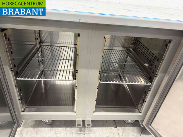 Stainless steel Polar UA072 Refrigerated workbench 3 doors 178,5 cm 230V Horeca - Image 5