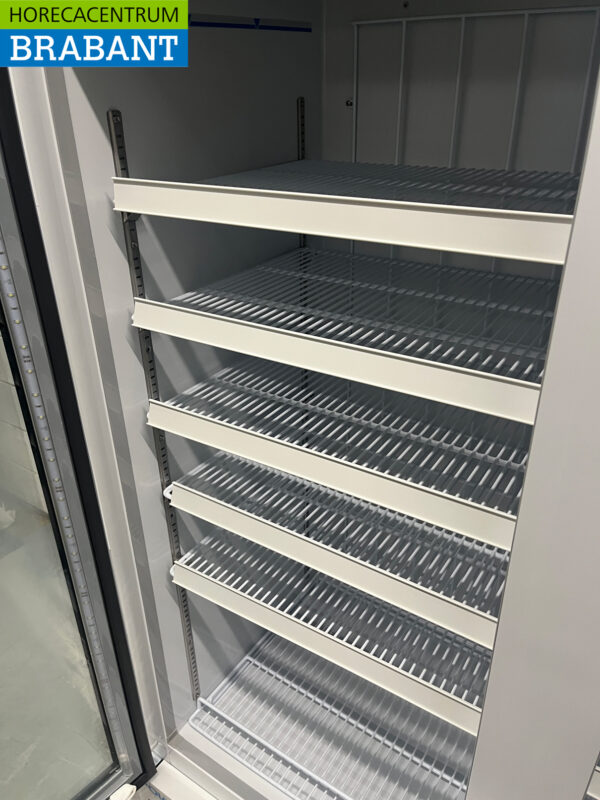 Polar GH507 Double door Glass door freezer cabinet Freezer cabinet 920 liters 230V Horeca - Image 5