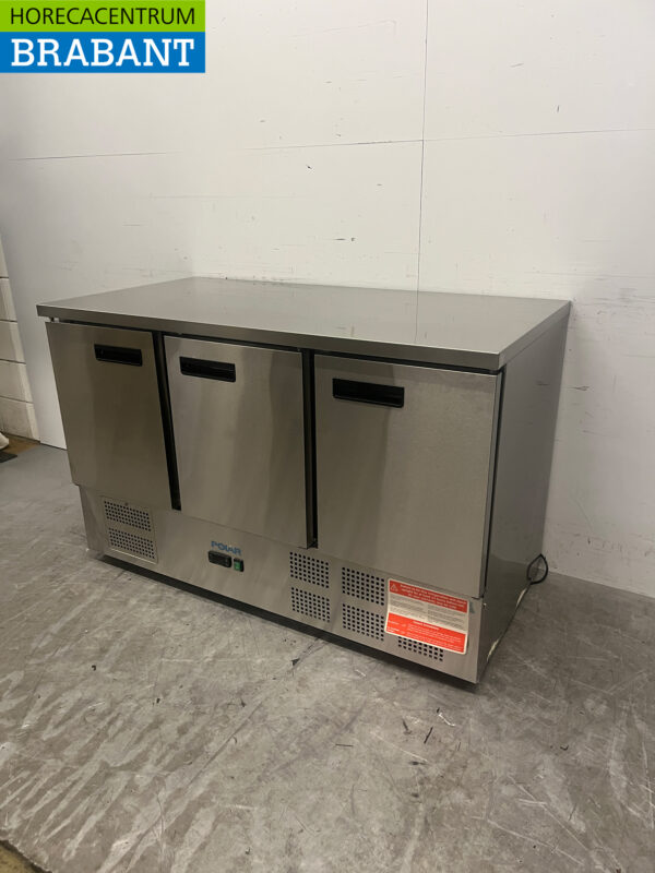 Polar G622 stainless steel Refrigerated Workbench 3 doors 137 cm 230V Horeca - Image 2