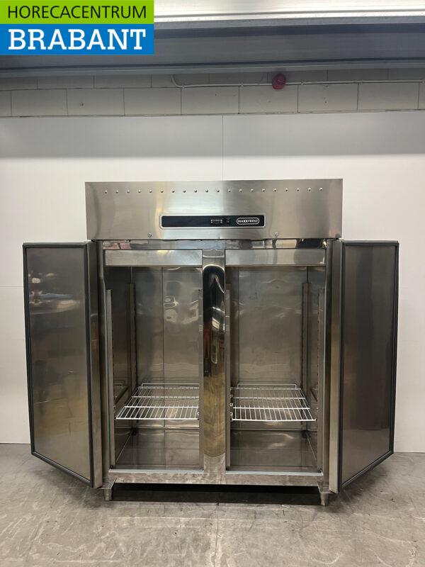 Stainless steel Maxxfrost Double door Refrigerator 1300 liters 230V Catering - Image 4