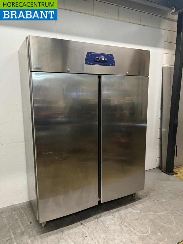 Stainless steel Electrolux Double door Refrigerator 1200 liters 230V Catering - Image 3