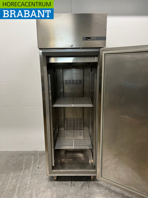 Stainless steel Coldline Freezer 601 liters 230V Catering - Image 4