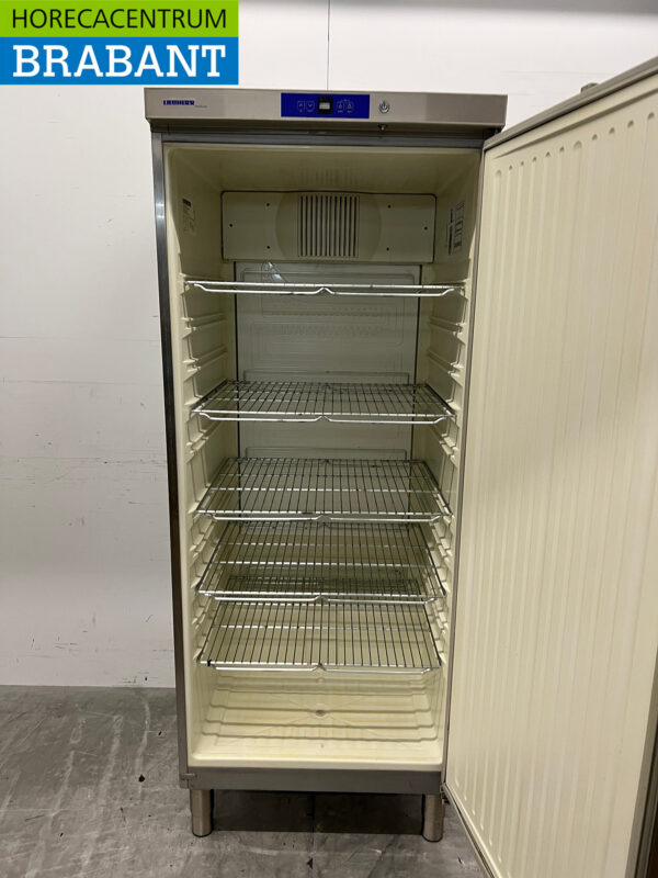 Stainless steel Liebherr Refrigerator 583 liters 230V Catering - Image 4