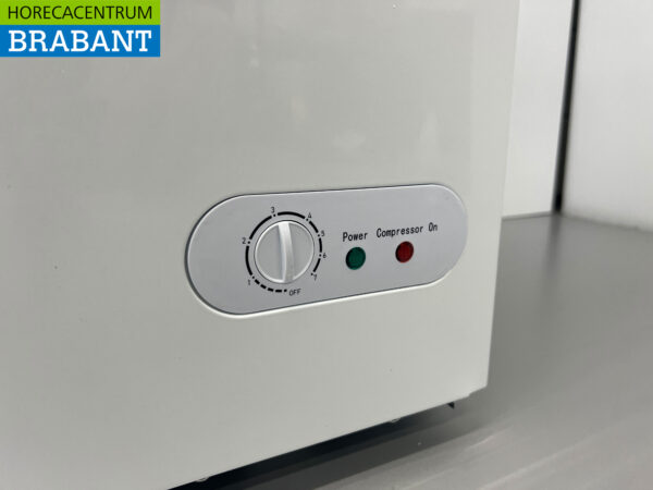 HCB Freezer Chest Freezer Shop freezer with glass sliding lids 197 liters 230V Horeca - Image 7