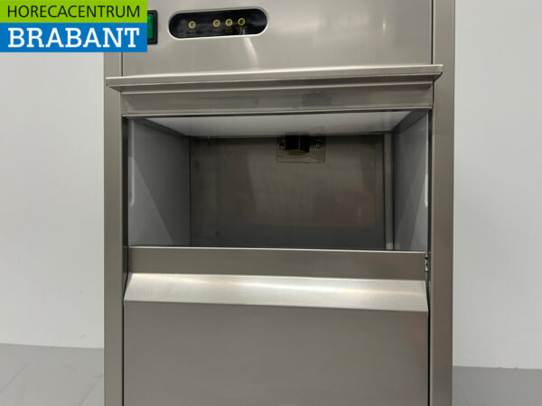 HCB stainless steel Peeling ice machine Chushed ice 30 kg per day 230V Catering - Image 5