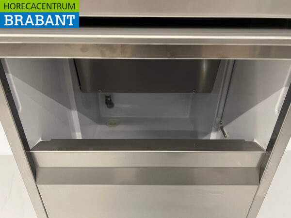 HCB stainless steel Peeling ice machine Chushed ice 85 kg per day 230V Catering - Image 7
