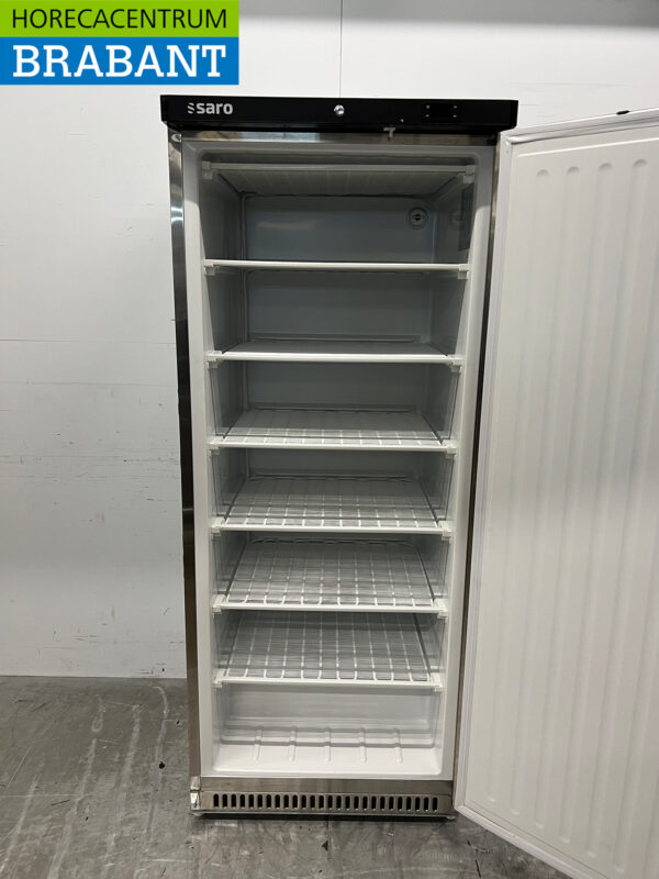 Stainless steel Saro Freezer 534 liters 230V Horeca - Image 4