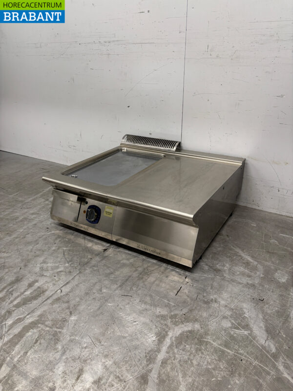 Stainless steel Electrolux Smooth Baking Tray with work unit 80 cm 400V Horeca - Image 2