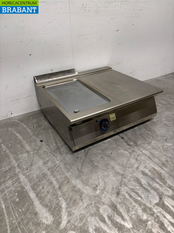 Stainless steel Electrolux Smooth Baking Tray with work unit 80 cm 400V Horeca - Image 3