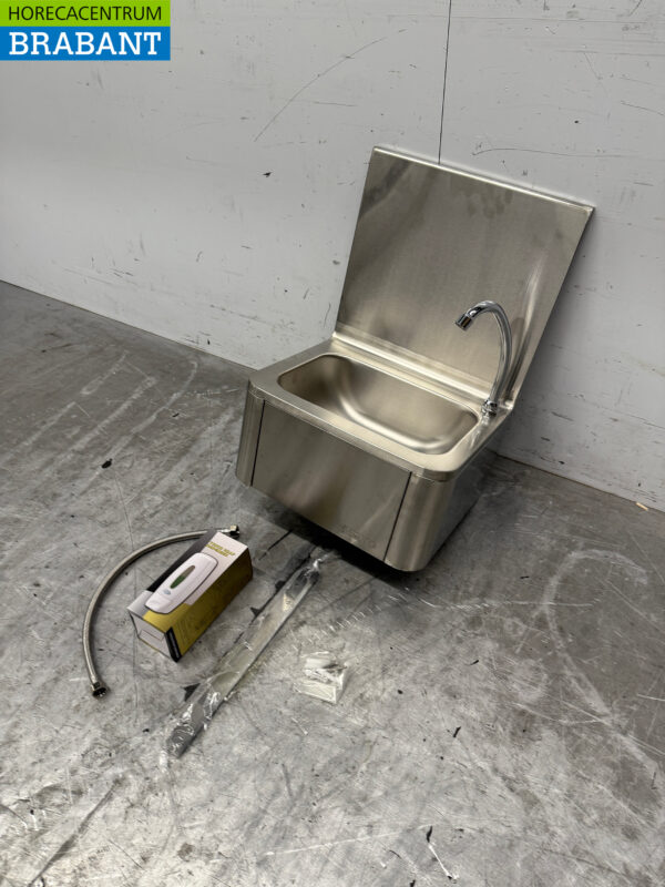 Stainless steel Saro Sink with knee bedieining with soap dispenser Catering - Image 2