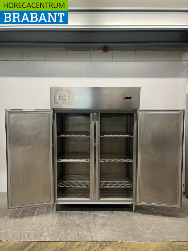 Stainless steel Double Door Freezer 1400 liters 230V Horeca - Image 4